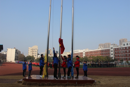 以春天的名义，迎接挑战！--蚌埠三中举行2018年春季开学典礼